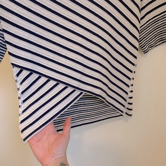 Anthropologie Top - Picture 3 of 4